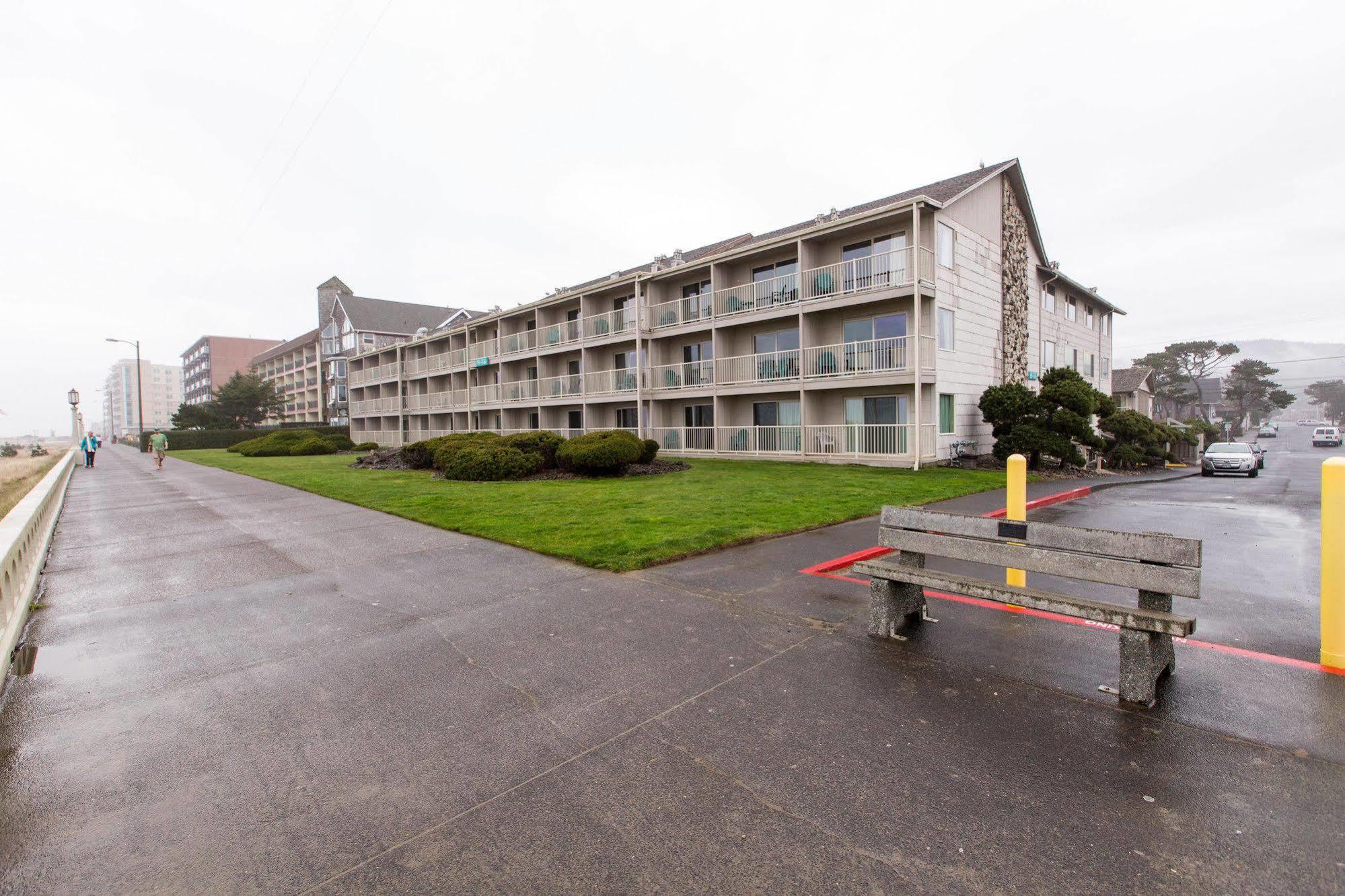 Hi Tide Oceanfront Inn Seaside Exterior foto